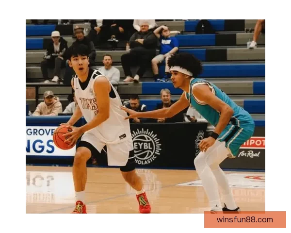 伊利诺伊主帅回应张博源邀请传闻强调只招募能立刻产生贡献的球员