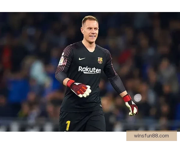 以萨福诺夫直言侵略与动脑门将定位朗斯之战已无容错空间压力拉满